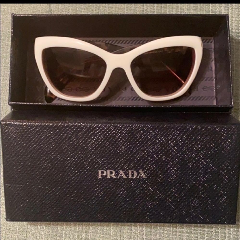 Gorgeous White Prada ❤sunglasses